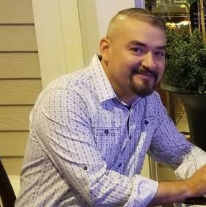 Meet your Posher, Javier